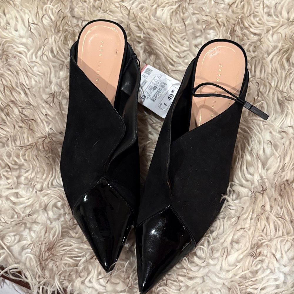 Zara Black Pointed Toe Mules